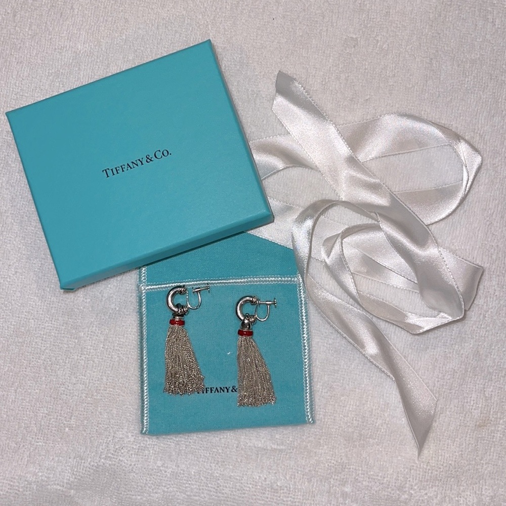 TIFFANY & CO VINTAGE EARRINGS 🌸RARE🌸